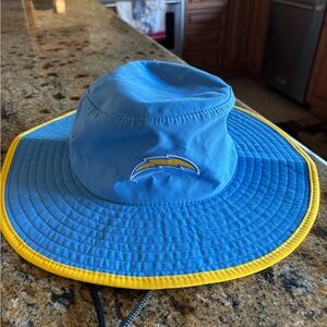 Stylish Blue and Yellow Brim Hat